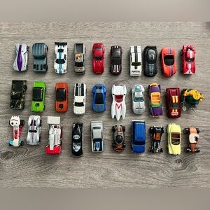 Hotwheels Toy Diecast Cars Lot Of 30 cars lot #8